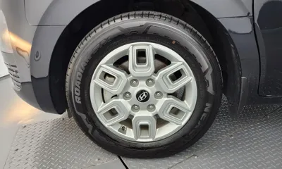 Hyundai Staria 2025, 23330 км, за 16279.38 USD