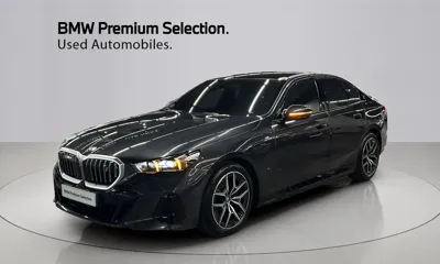 BMW i5 · 2025 год