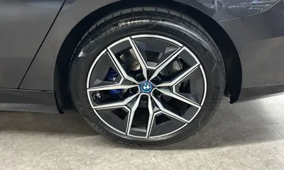 BMW i5 2025, 21820 км, за 45818.56 USD