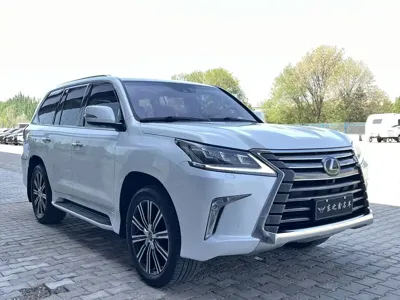 Lexus LX 2020, 120000 км, за 180691.02 USD
