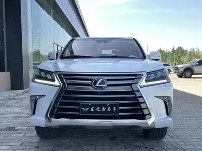 Lexus LX 2020, 120000 км, за 180691.02 USD