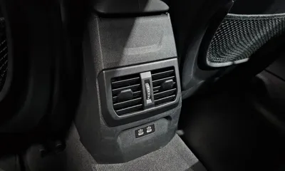 BMW 2-Series 2022, 26403 км, за 16279.38 USD - фото 30