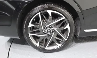 Hyundai Grandeur 2020, 48902 км, за 15570.04 USD