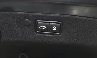 Hyundai Grandeur 2020, 48902 км, за 15570.04 USD - фото 33