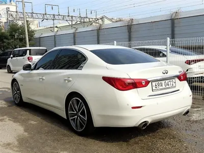 Infiniti Q50 2016, 83070 км, за 7601.8 USD