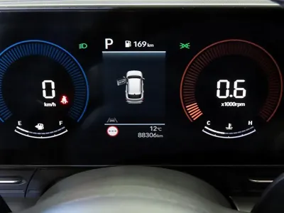 Hyundai Kona 2023, 88302 км, за 12481.31 USD - фото 9