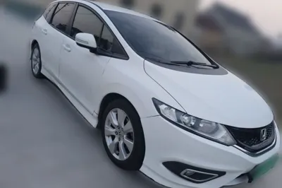 Honda Jade 2013, 119600 км, за 5682 USD