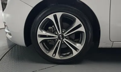 Kia K3 2015, 80667 км, за 3581.43 USD