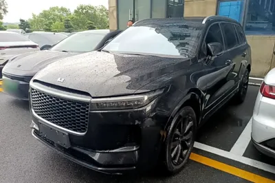 Li Auto ONE · 2021 год