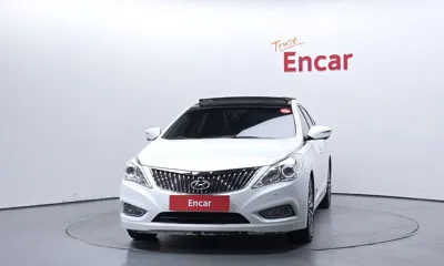 Hyundai Grandeur 2013, 150834 км, за 3564.93 USD