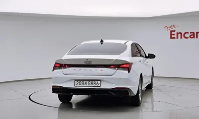 Hyundai Avante 2021, 121627 км, за 7944.26 USD