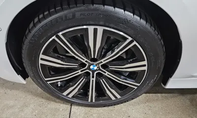 BMW 3-Series 2025, 6175 км, за 27302.86 USD