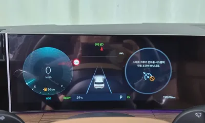 Hyundai Santafe 2025, 19075 км, за 28408.75 USD - фото 8
