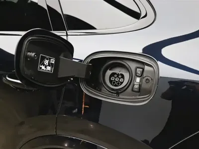 Porsche Cayenne Hybrid 2023, 11000 км, за 72070.26 USD - фото 28