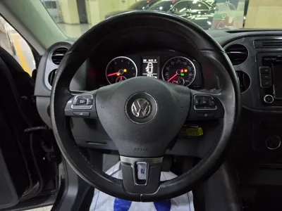Volkswagen Tiguan 2015, 105909 км, за 4098.36 USD - фото 10