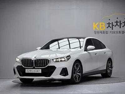 BMW 5-Series · 2026 год