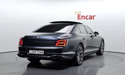 Bentley Flying Spur 2021, 32470 км, за 150978.08 USD