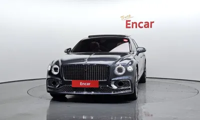 Bentley Flying Spur 2021, 32470 км, за 150978.08 USD