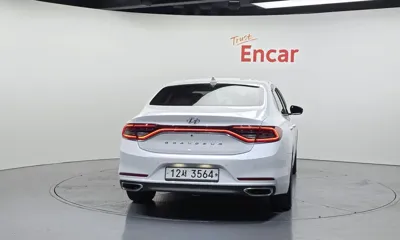 Hyundai Grandeur 2018, 97200 км, за 9107.48 USD