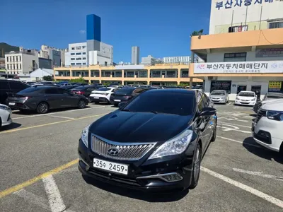 Hyundai Grandeur · 2015 год