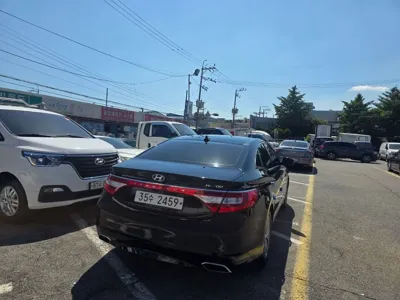 Hyundai Grandeur 2015, 77022 км, за 5579.62 USD