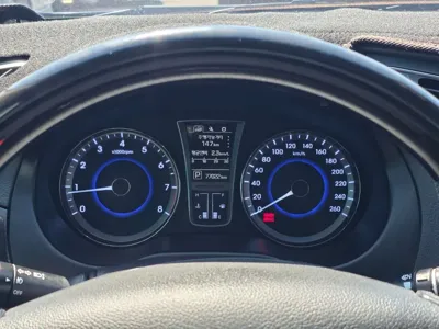 Hyundai Grandeur 2015, 77022 км, за 5537.46 USD - фото 8