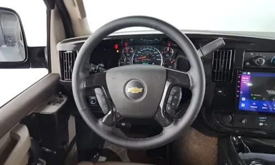 Chevrolet Express Van 2024, 1875 км, за 66158.89 USD - фото 13