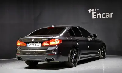 BMW 5-Series 2018, 76053 км, за 23730.85 USD