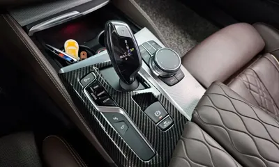 BMW 5-Series 2018, 76053 км, за 23730.85 USD - фото 9