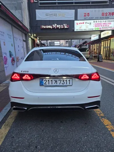 Mercedes-Benz E-Class 2026, 4300 км, за 46804.9 USD