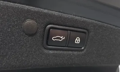Hyundai Grandeur 2023, 90429 км, за 15547.76 USD - фото 32
