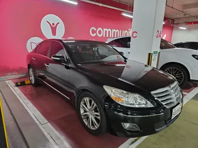 Hyundai Genesis · 2010 год