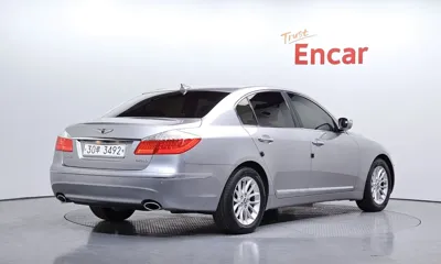 Hyundai Genesis 2009, 146328 км, за 1983.08 USD