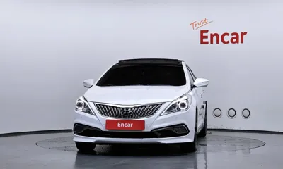 Hyundai Grandeur 2015, 178173 км, за 4299.68 USD