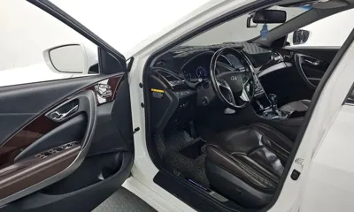 Hyundai Grandeur 2015, 178173 км, за 4299.68 USD - фото 10