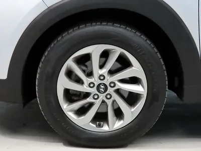 Hyundai Tucson 2016, 132975 км, за 5185.77 USD