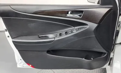 Hyundai Sonata 2012, 167896 км, за 2290.93 USD - фото 24
