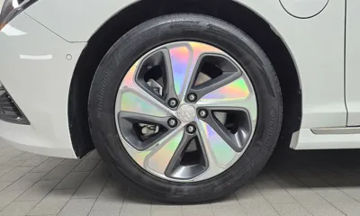Hyundai Sonata 2016, 143952 км, за 8970.94 USD