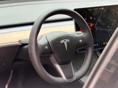 Tesla Model Y 2022, 35000 км, за 21824 USD