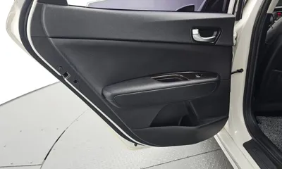 Kia K5 2017, 94442 км, за 5448.34 USD - фото 25