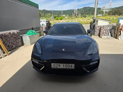 Porsche Panamera 2018, 170000 км, за 38251.4 USD
