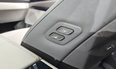 Kia Canival 2023, 69550 км, за 19478.84 USD - фото 31