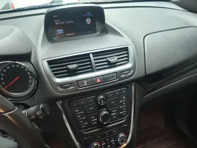 Buick Encore 2015, 83699 км, за 3266.56 USD - фото 13