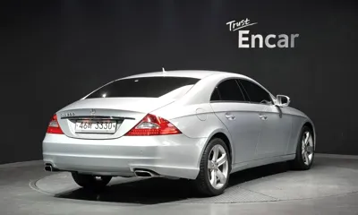 Mercedes-Benz CLS-Class 2009, 115048 км, за 5500.56 USD - фото 2