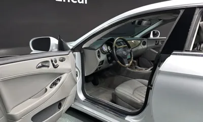Mercedes-Benz CLS-Class 2009, 115048 км, за 5500.56 USD - фото 10