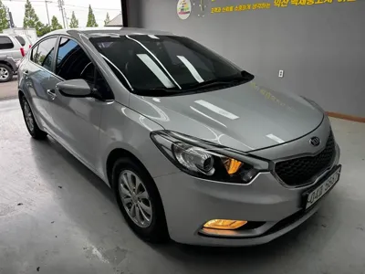 Kia K3 · 2015 год