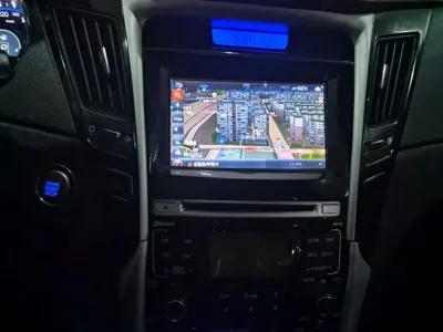 Hyundai Sonata 2012, 75693 км, за 2428.78 USD - фото 10