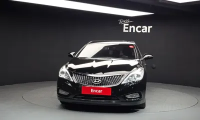 Hyundai Grandeur 2014, 174295 км, за 2511.9 USD