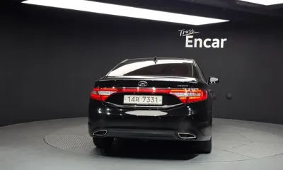 Hyundai Grandeur 2014, 174295 км, за 2511.9 USD