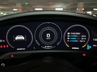 Porsche Taycan 2021, 66161 км, за 73835.61 USD - фото 8